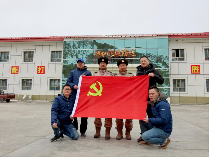 南京依維柯開展服務(wù)邊防行活動：翻山涉水越險(xiǎn)段，服務(wù)保障進(jìn)前哨