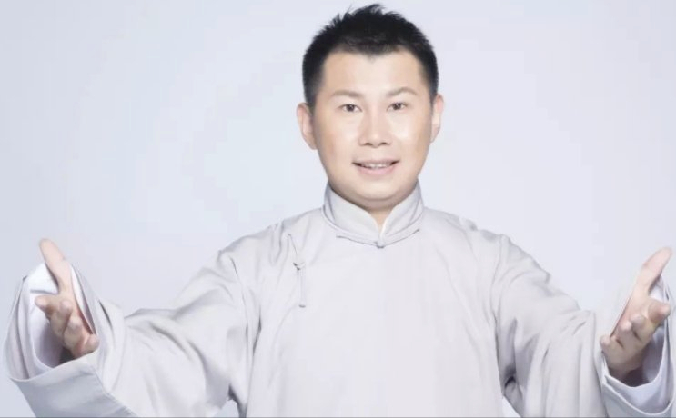 何云伟天桥商演翻车，郭德纲发文感慨昔日德云