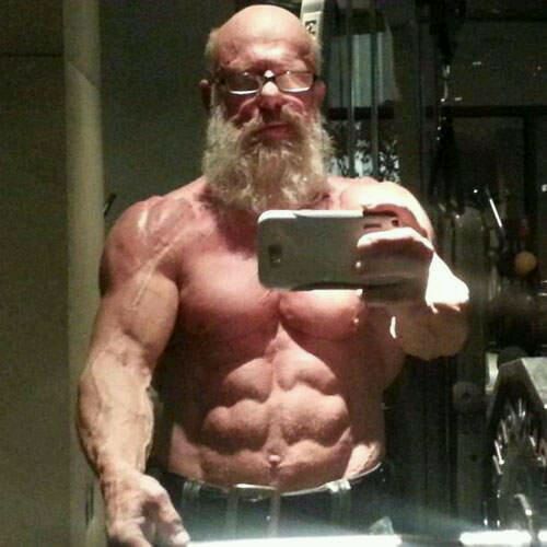 “健美常青树”杨新民，健美冠军老了会怎么样？71岁感觉像中年