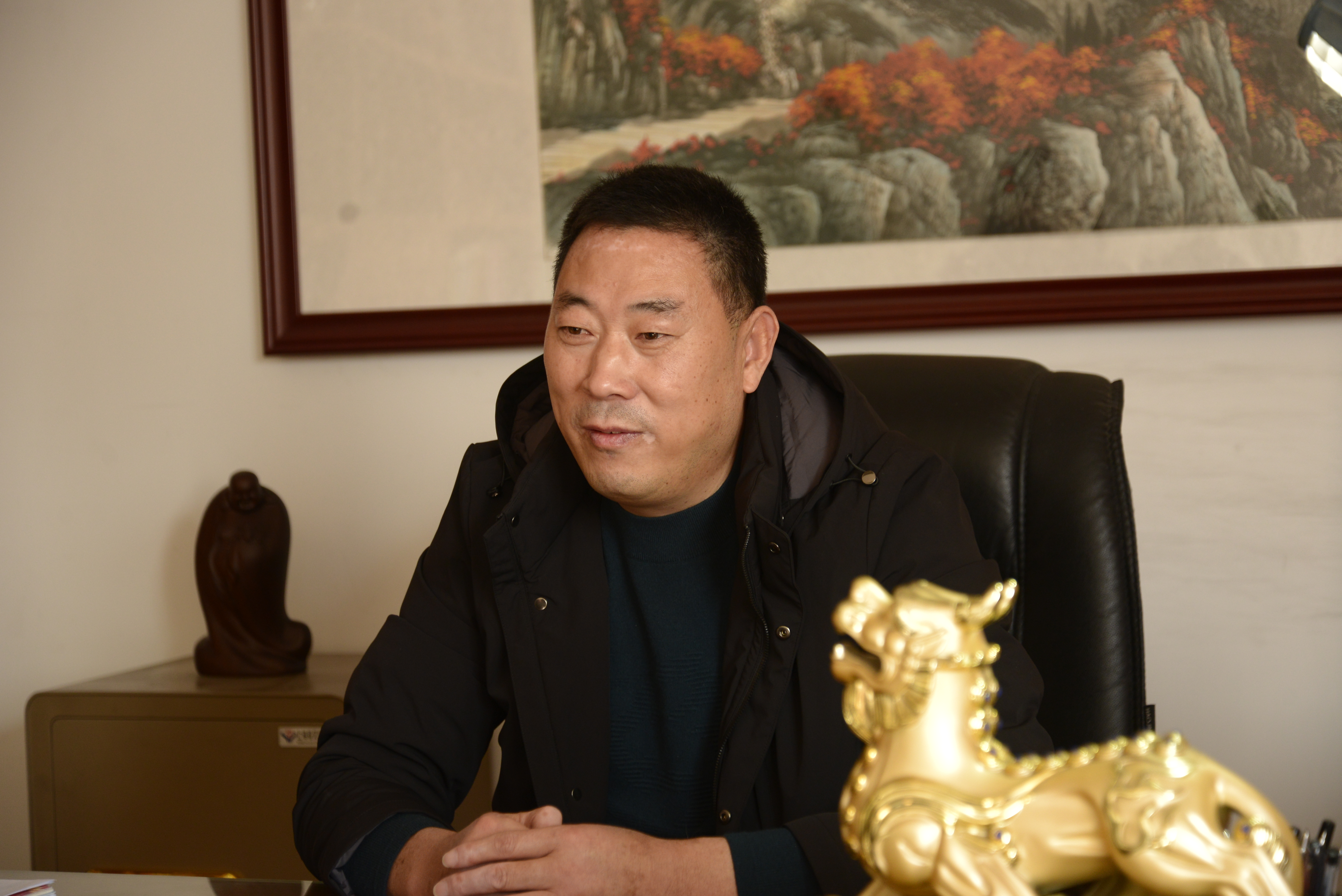 临沂爱心人士践行“沂蒙精神”，上万件爱心衣服运往广西巴马