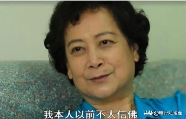 她扮演观音菩萨时祥瑞连连，没人解释得通，不久她就皈依佛门