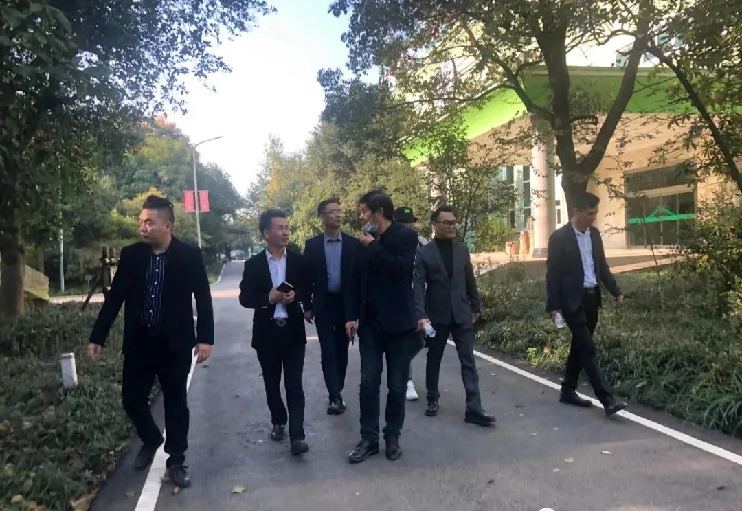 专业专注，匠心可见——中创集团考察团前往李时珍医药集团考察