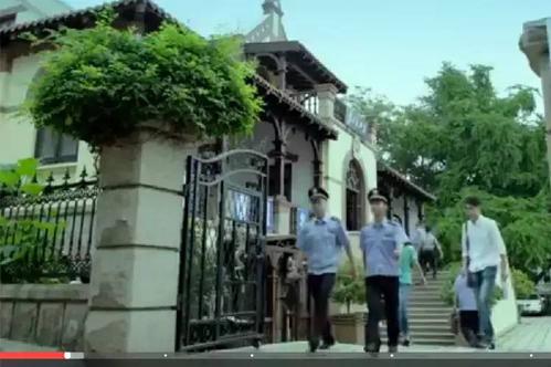 老爸是副总理，儿子当主席，最后被枪毙