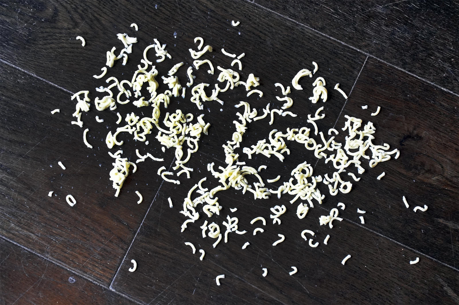 2021年家庭清洁工具如何选择？必胜洗地机开箱评测