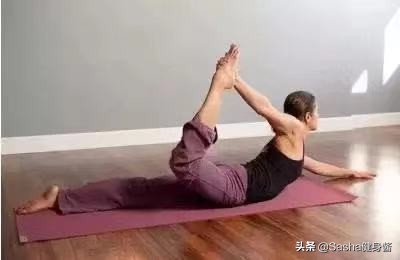 不老男神吴尊同学聚会惊呆众人，都说背薄显年