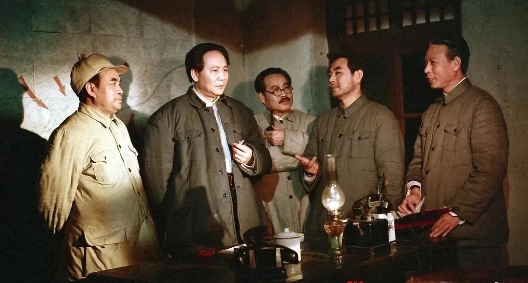 同样是演毛泽东主席，唐国强版与古月版，差别在哪？