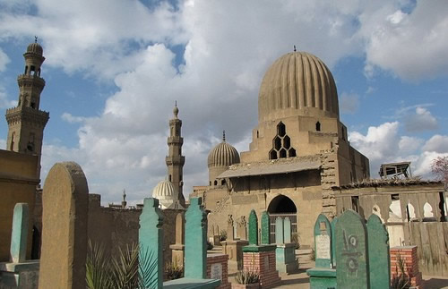 世界上最诡异的城市,活人与死人住在一块