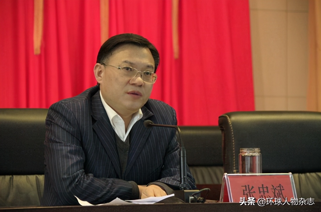 办公室上吊自杀省高院副院长走上绝路背后有何隐情