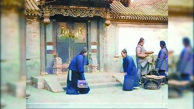 中国的瑰宝老北京100年前的“街拍”居然是彩色的，10万人次点赞