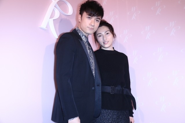 过去八个月，古巨基每晚通宵熬夜盯着儿子，担心孩子趴着睡会窒息