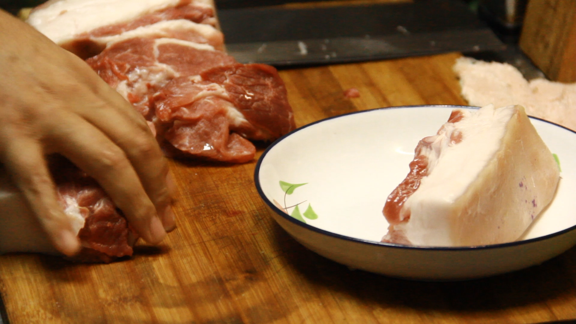 图片[5]-酸菜扣肉饭店做法（带视频） 真香-起舞食谱网