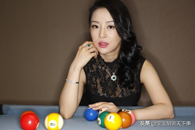 台球天后潘晓婷，快40岁了却不着急结婚，看到她