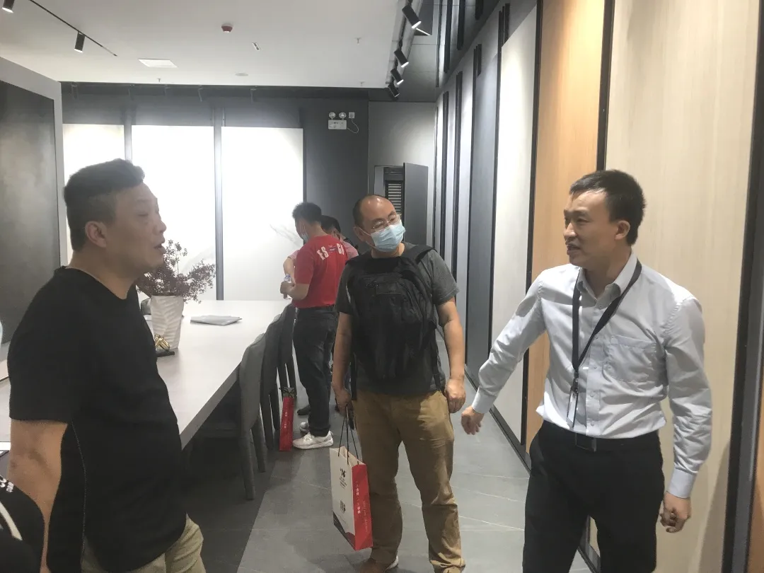 厂商对接,岩选未来!佛山陶博会经销商岩板考察对接团成功举办