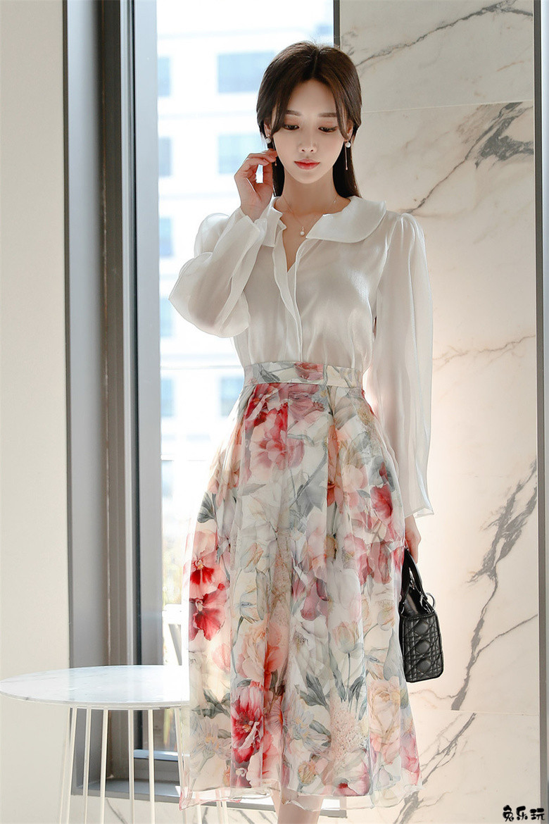 孙允珠：蜜沁娇蕊红菱雪纺婉约公主裙