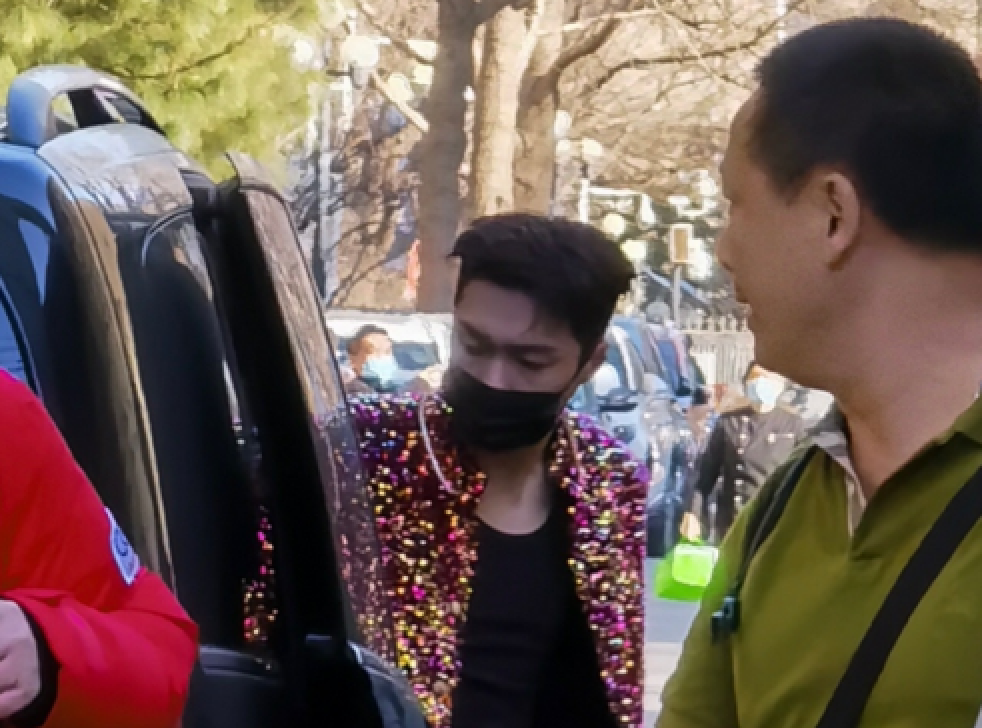 Spring late couplet discharges 10 top shedding to gather together, wang Yibo grows blain man not to lose star really, the desolate that become dragon shows a body