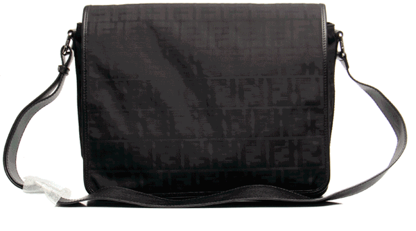 冬天背包太笨重？几何设计的斜挎包巨能装，全球众筹超1600万