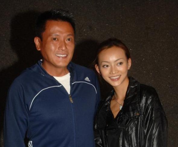 魏骏杰冷淡回应娇妻道歉，默认6年无夫妻生活，