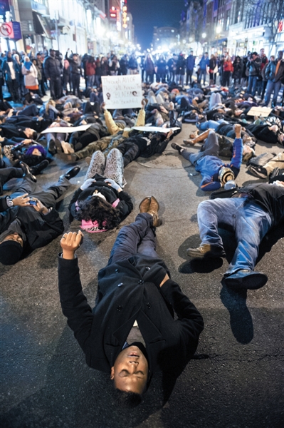 独立尸检报告出炉，特朗普要求立即恢复秩序，