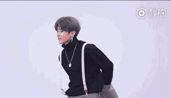 肖战被骂，鹿晗被嘲，蔡徐坤被网暴，顶流们迅