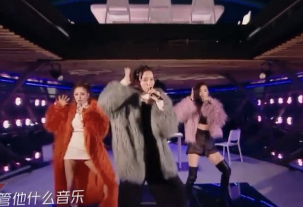 第一出场，全场燃爆，张雨绮组喜获第一，酷毙