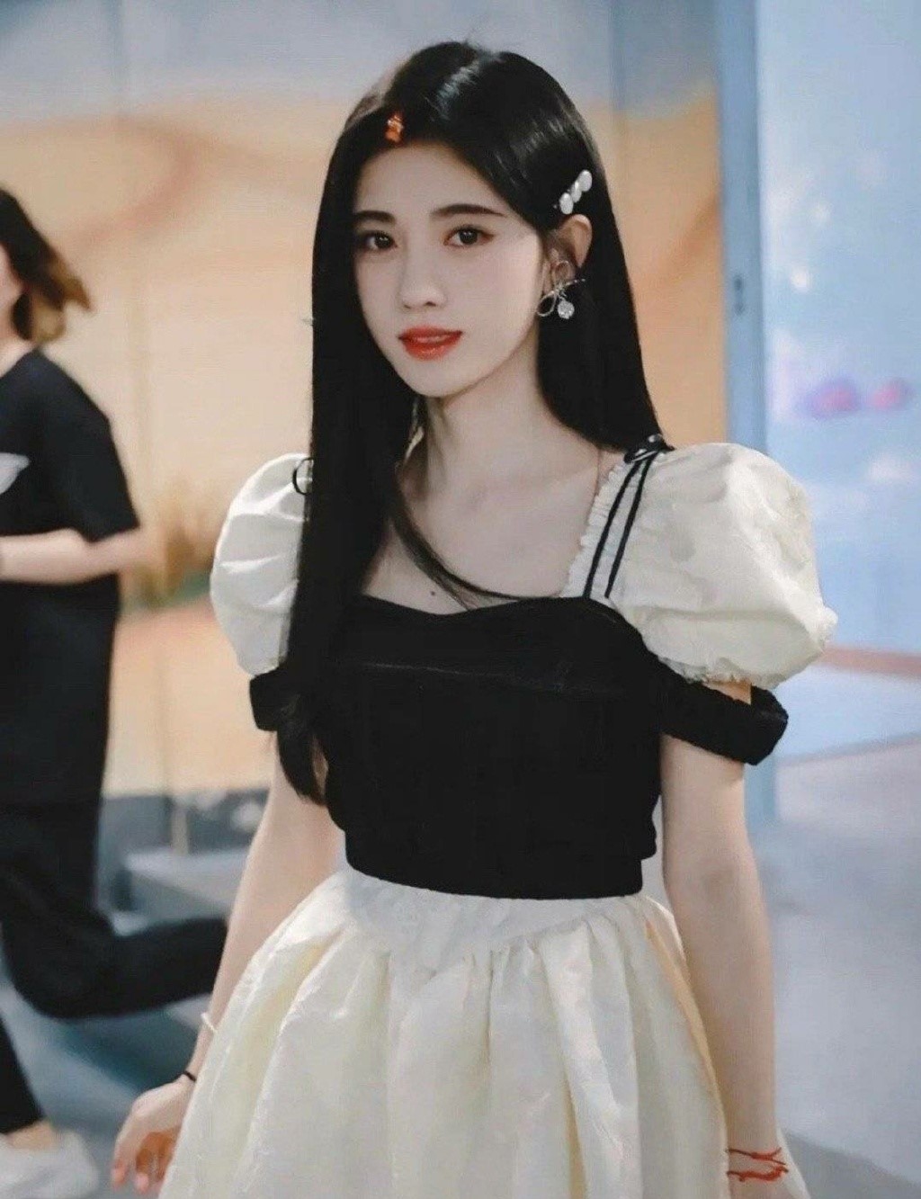 " achieve 4 " the 3rd round of perform in public learns elder sister road to reflect exposure fully, ju Jing  Dai  is too bright eye, ground connection enrages Meng Meiqi