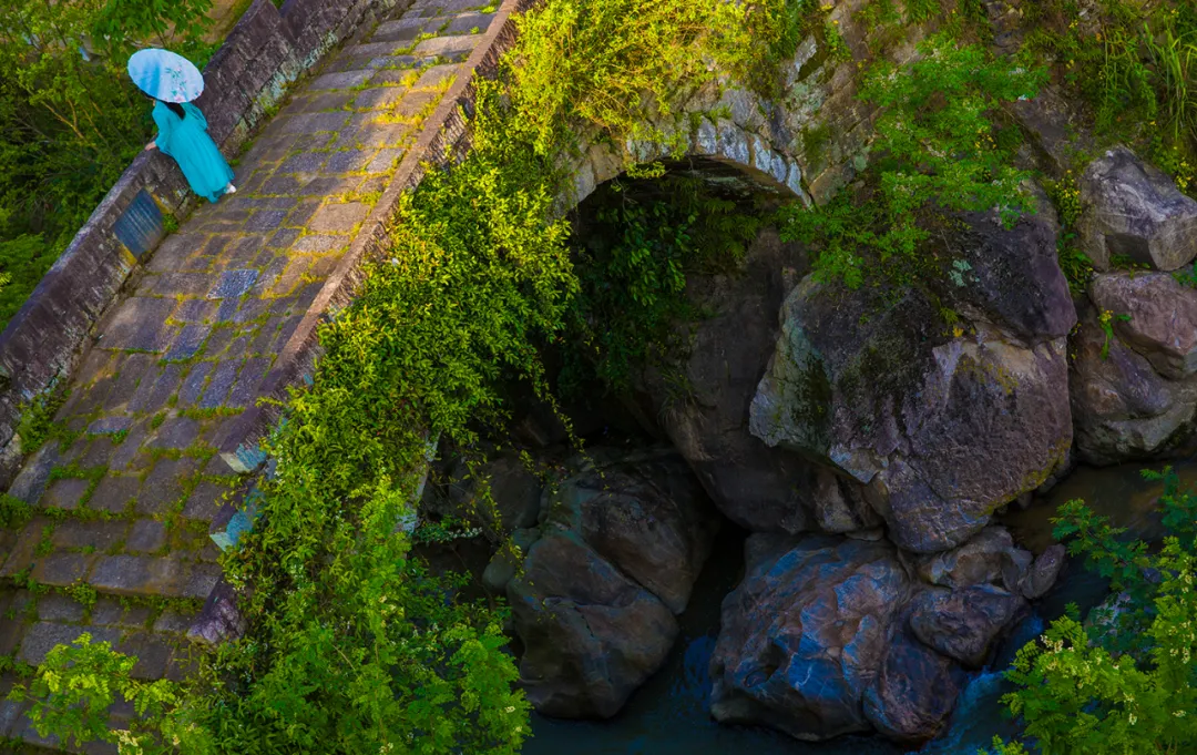 古装摄影排行榜_第七届通城县古装美女摄影节向全国推荐故乡山水