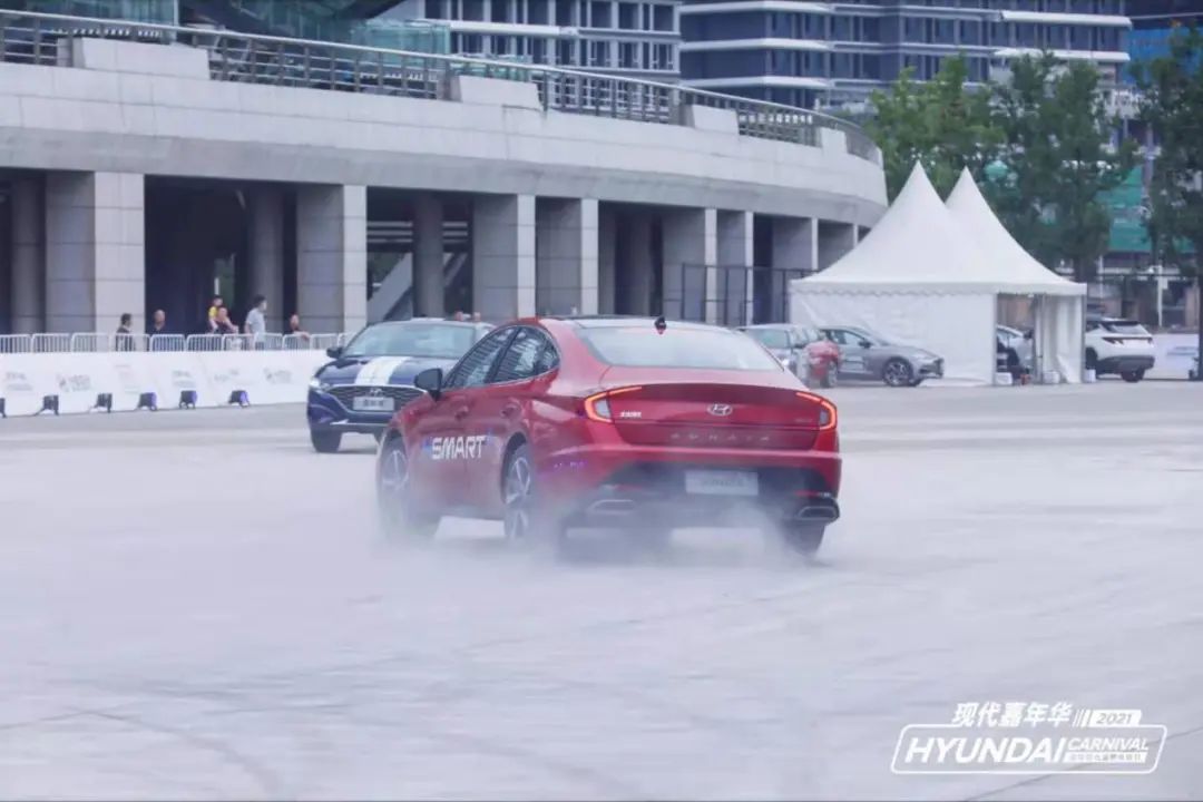 现代嘉年华2.0：让“技术现代”形象完美落地