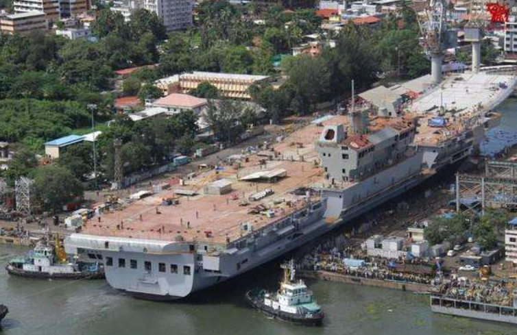 印度又大手笔军购，450架战斗机将入手，有114架法国买的“国产”货