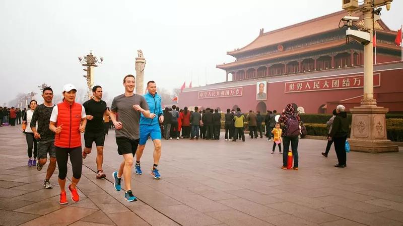 频频抹黑中国的扎克伯格，报应终于来了