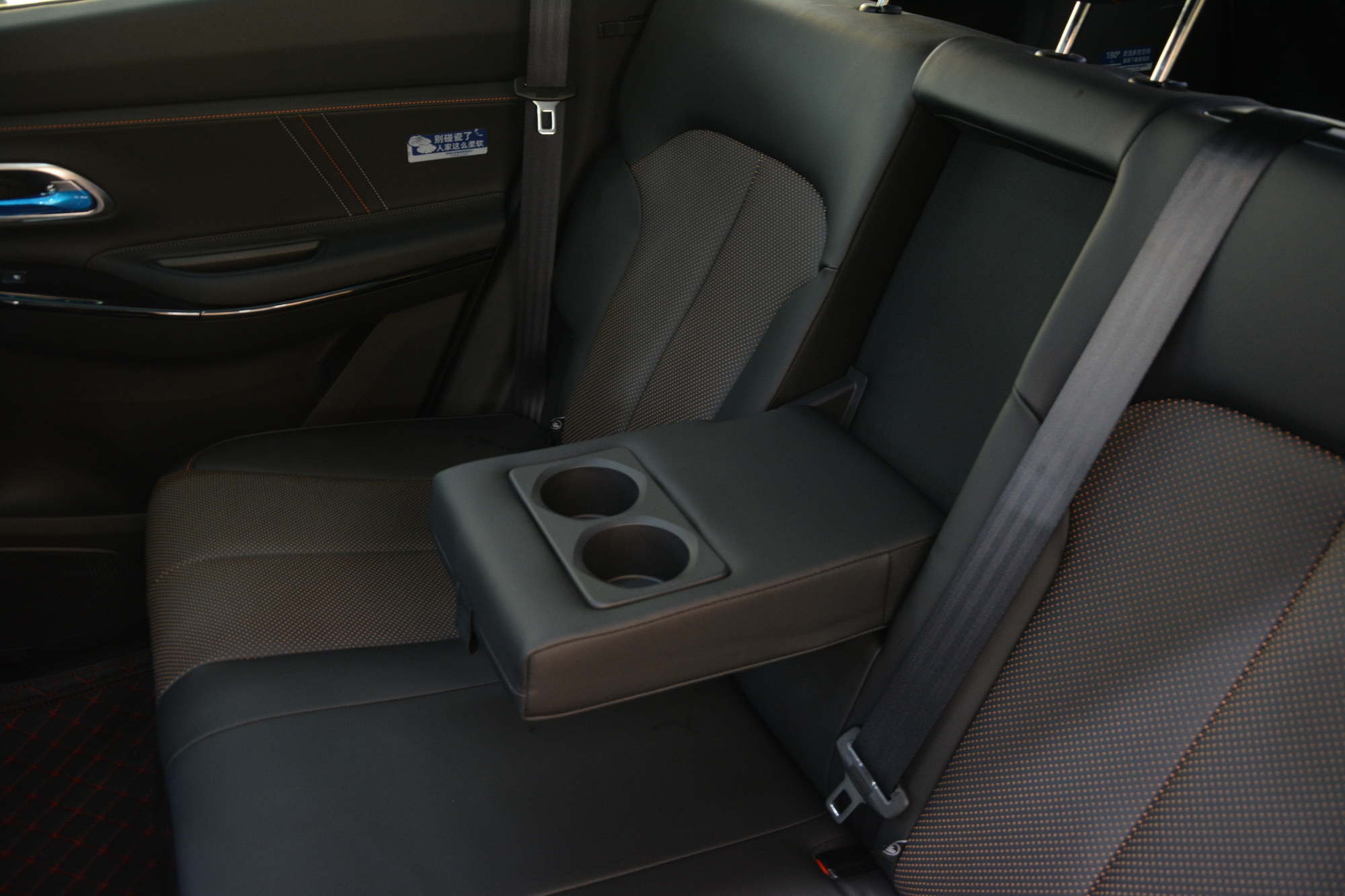 到店实拍：长安欧尚X7 PLUS对比长安欧尚X7，区别在哪？