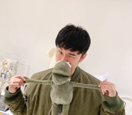 继杨幂、李小璐之后，陈赫迎来直播首秀，带货