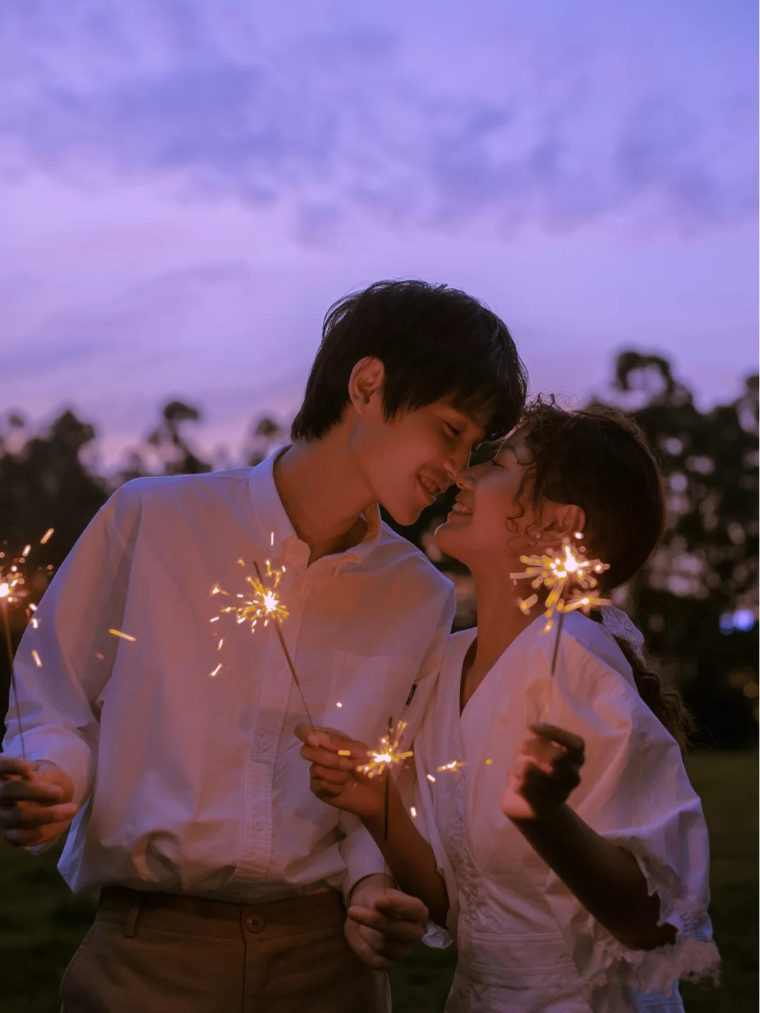 Fire alls over the gauze of marriage of firework of the setting sun that the friend encircles to take ｜ film wind