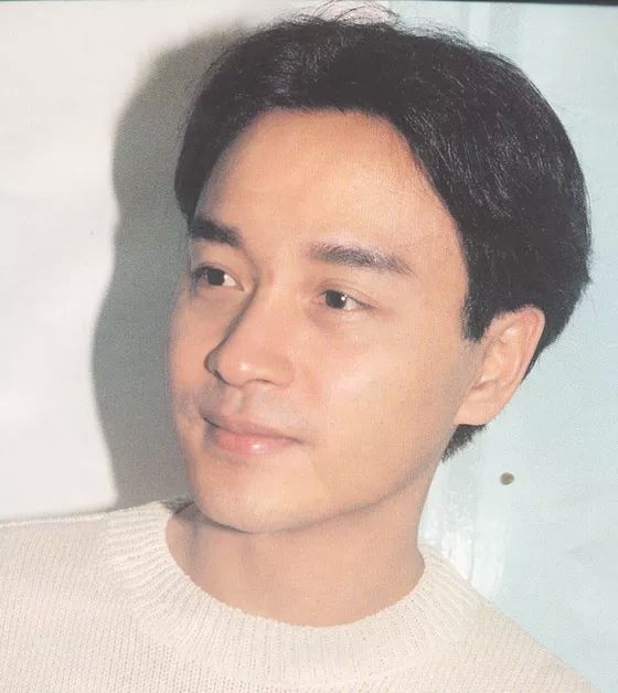 惋惜：雪莉确认自杀身亡，而他们一个割腕两个