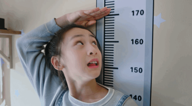 有种“暴风式”成长叫森碟，一不留神身高就很惊人，妈妈饮食有功