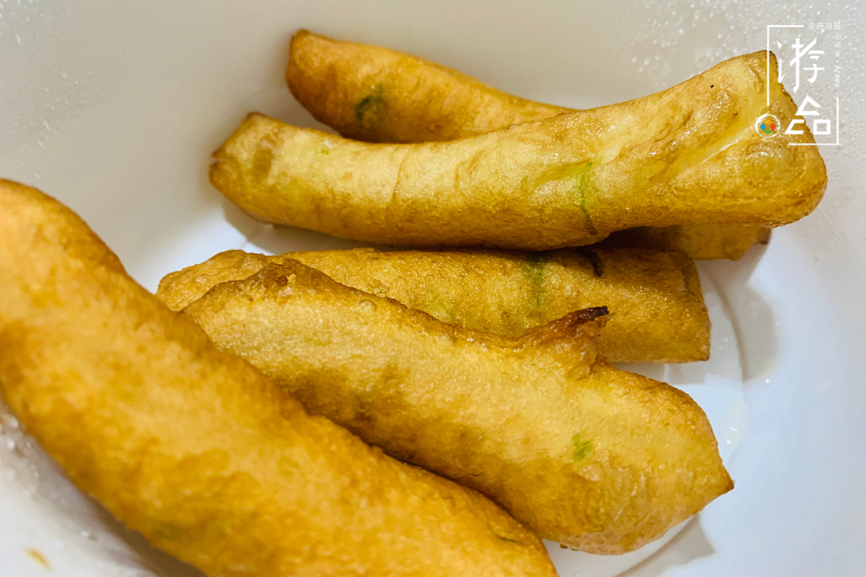 重庆49元麻辣烫测评：9荤8素，超乎想象，2个人都吃撑了