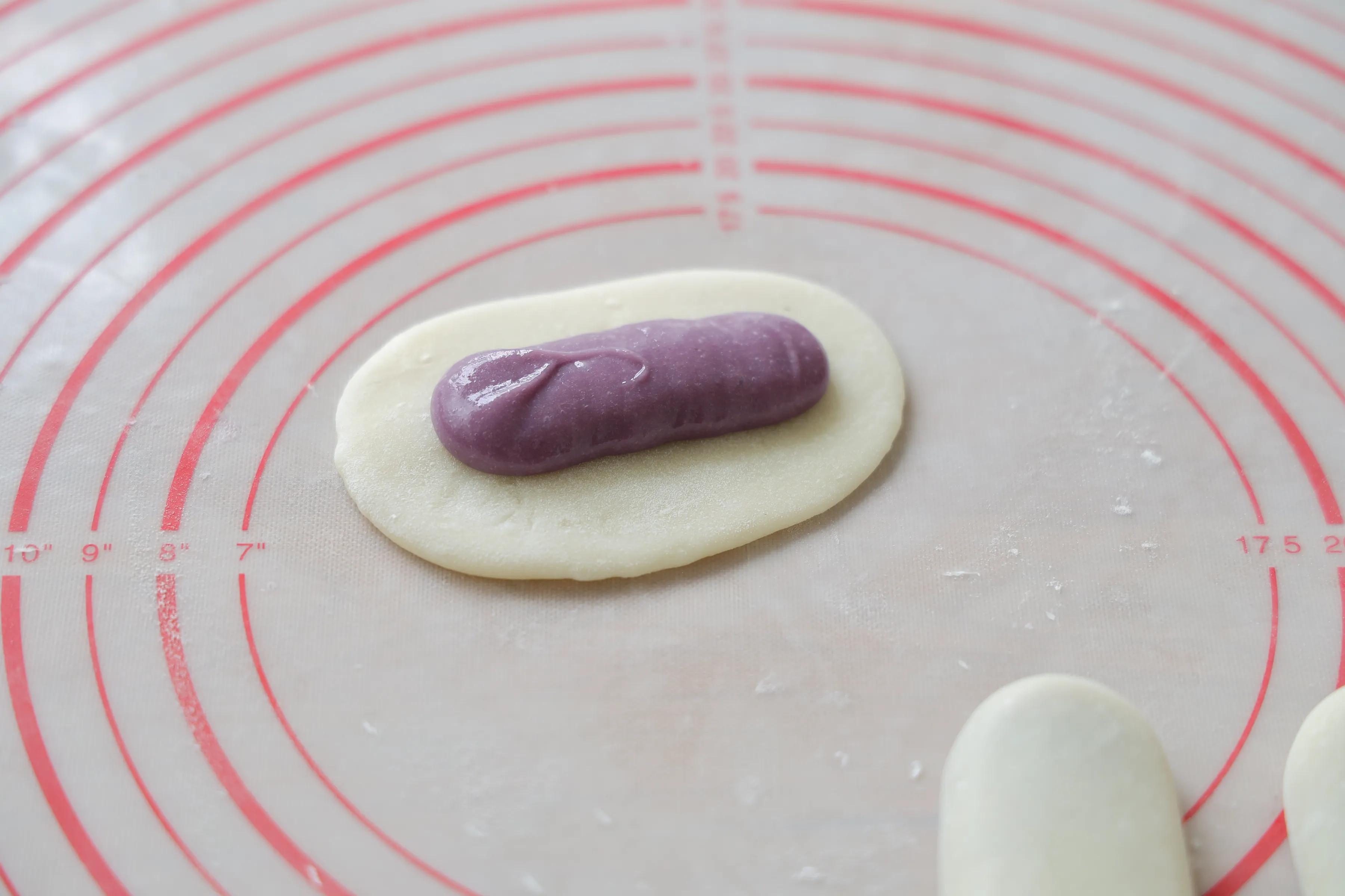 糯唧唧的芋泥凉糕，软糯香甜，咬一口还爆浆，太适合夏天了