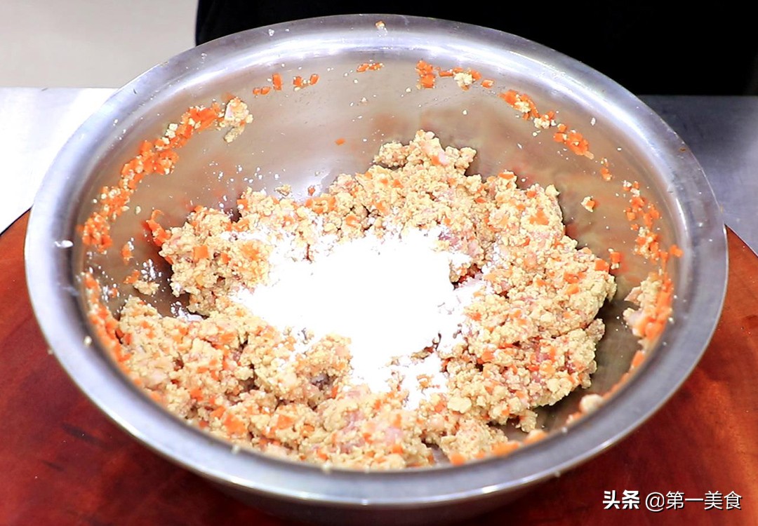 图片[4]-【豆腐丸子】做法步骤图 金黄软糯 比饭店的还好吃-起舞食谱网