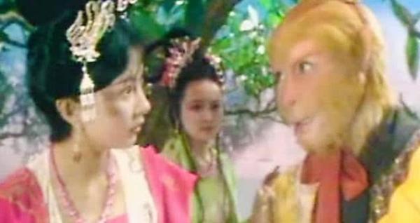 西游记中的蟠桃猴子咬一口扔一个，其实并不是