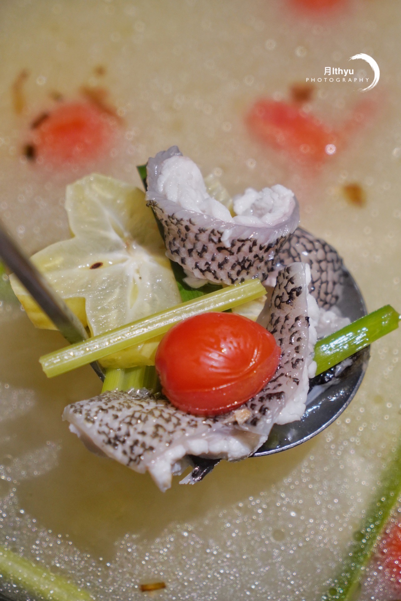Have you tried the sour soup fish, one of the top ten famous dishes in Sanya?