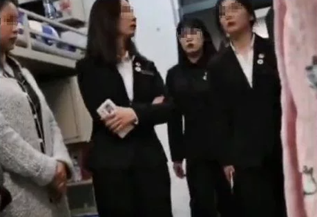 学生干部查寝耍官威，扬言“除了我们谁都不好使”，校方最新回应