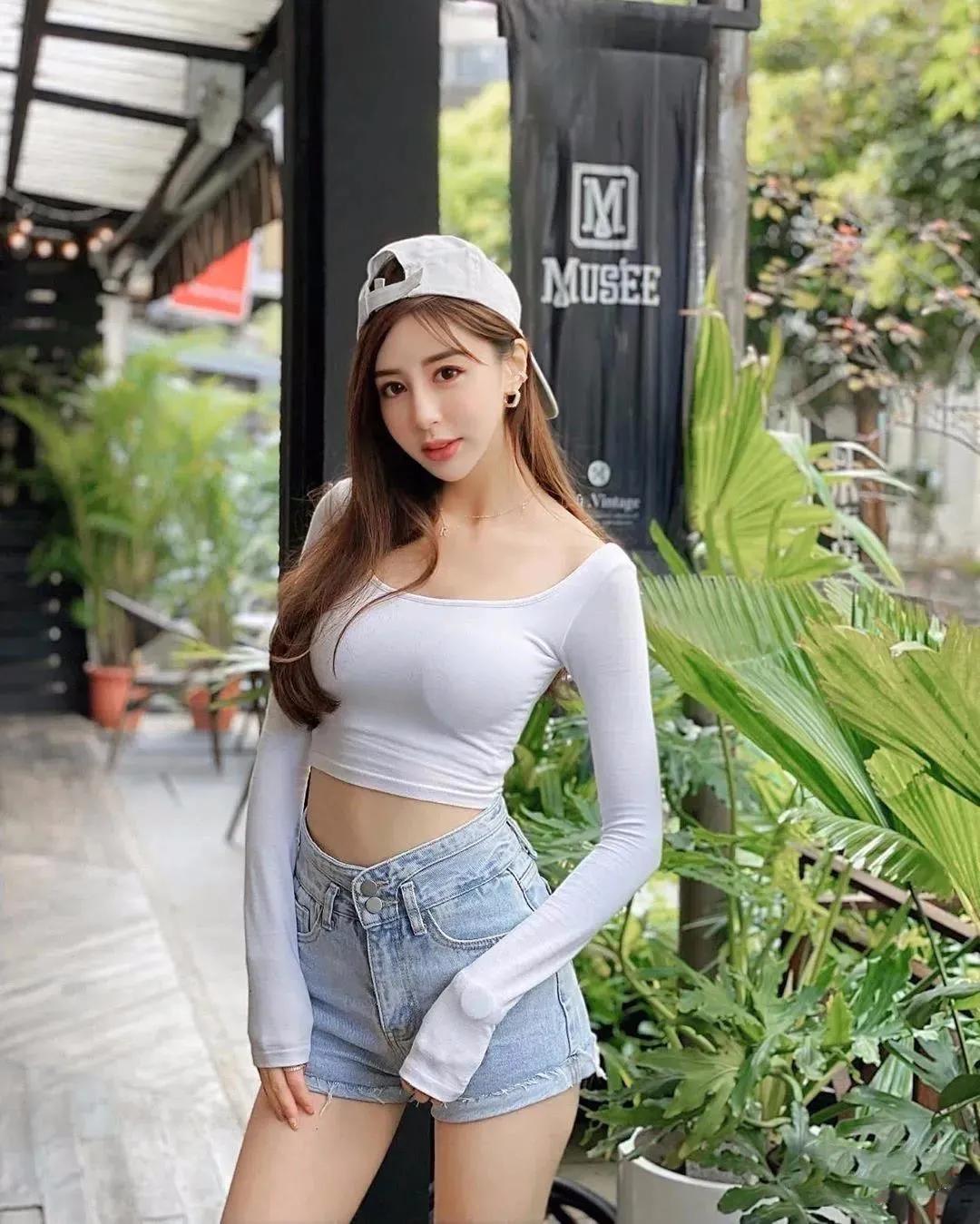 风华绝代美女壁纸图片