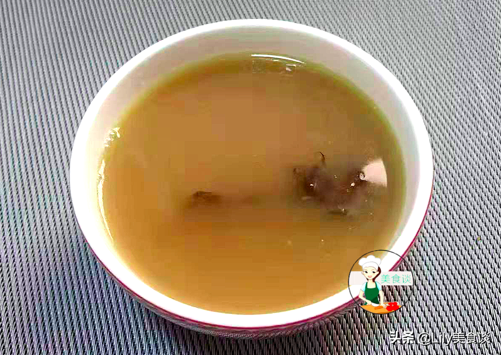 图片[1]-鲫鱼木棉花祛湿汤做法步骤图 春天喝特营养-起舞食谱网