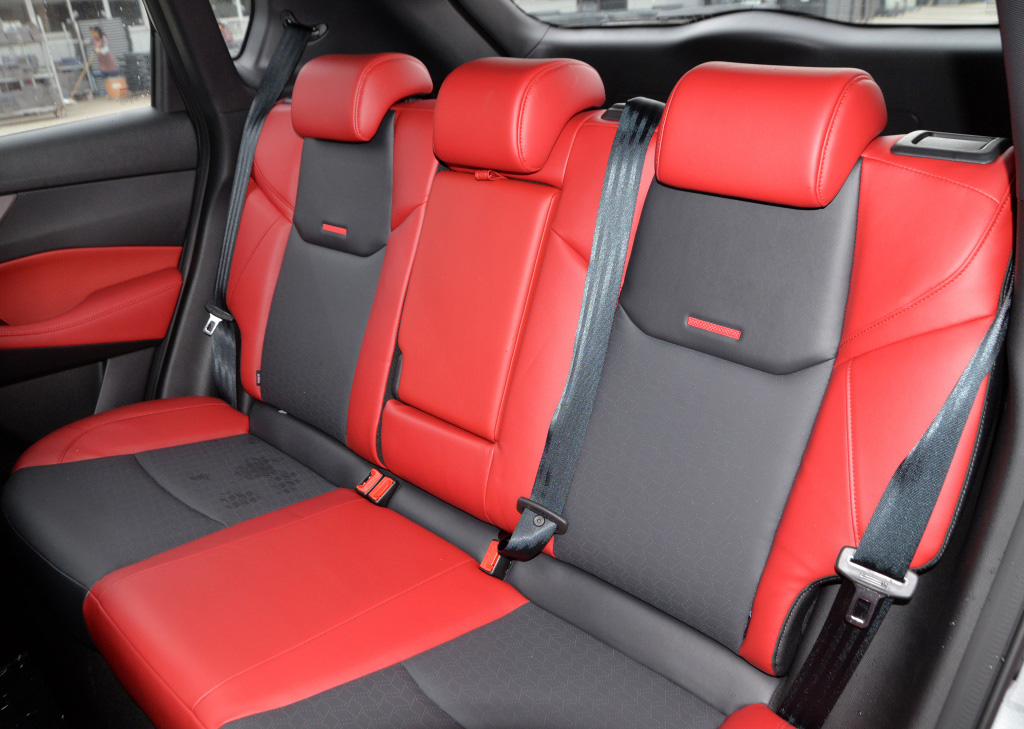 10万级小型SUV 全新蓝鲸动力 新款CS35 PLUS来了