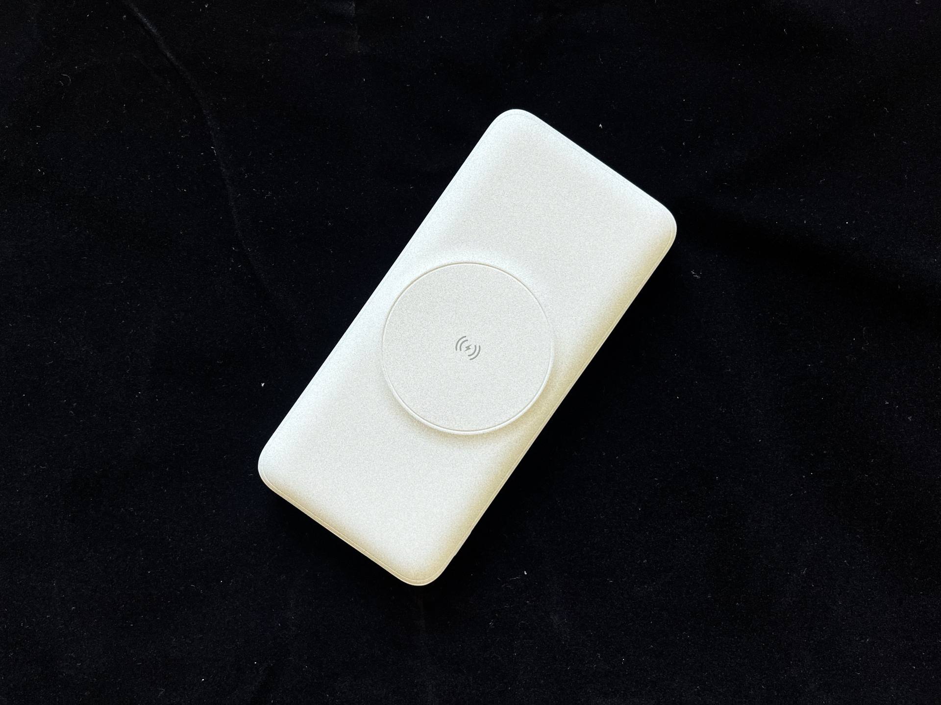 南卡无线充电宝POW-3支持MagSafe磁吸双输出快充体验