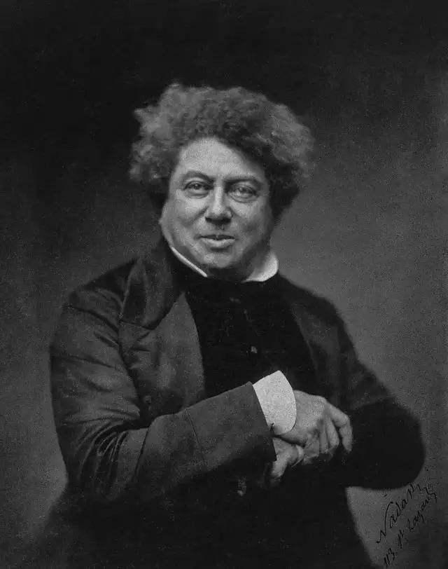 黑奴后裔大仲马，却有数百个美艳情妇，生下一