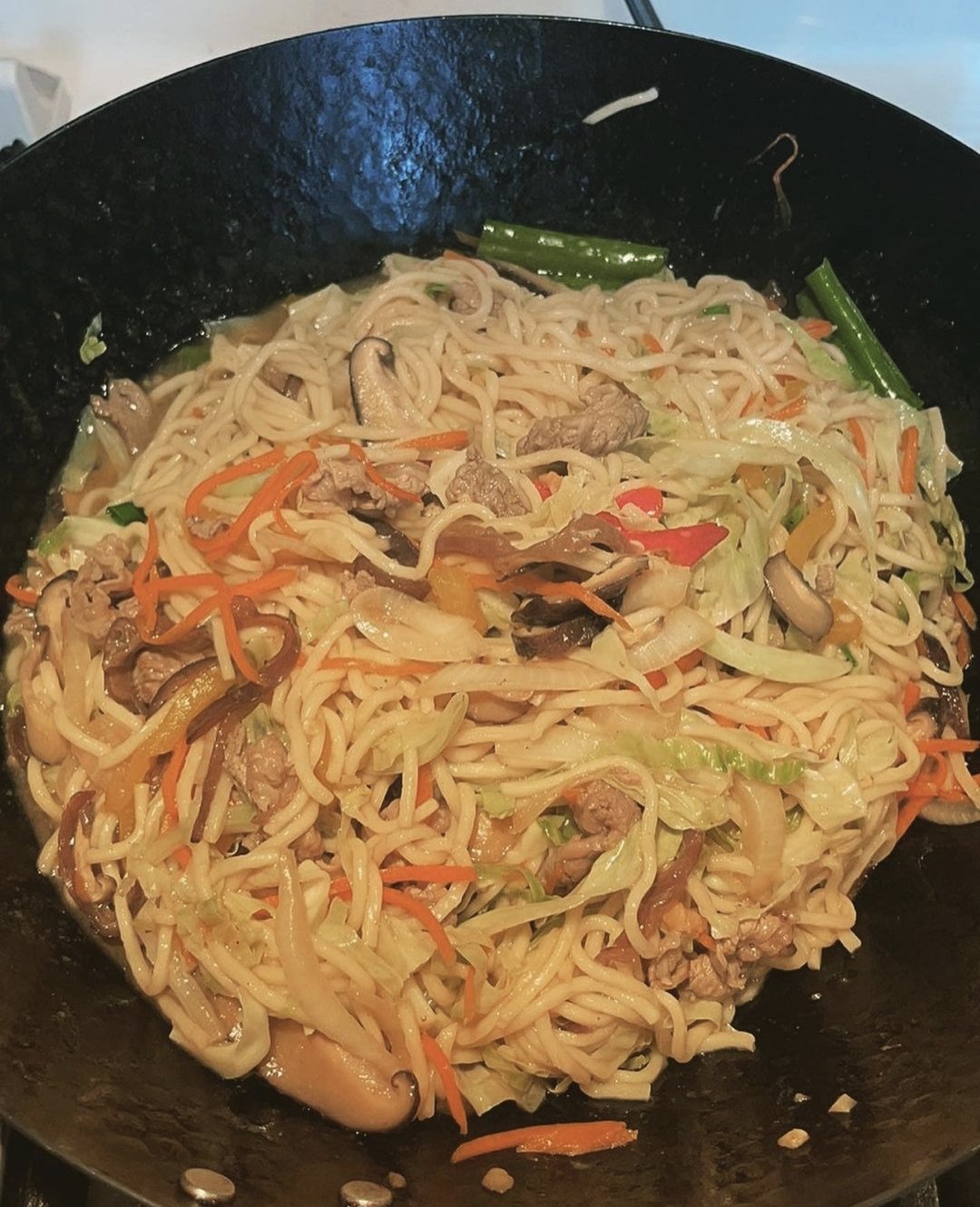 林心如上课不忘下厨，用课间十分钟上菜，做大人小孩不同饭太辛苦