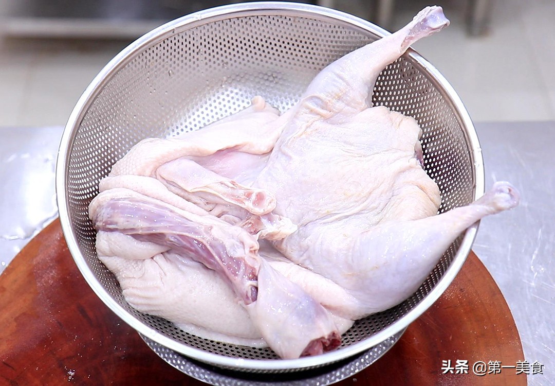 图片[2]-【酱香鸭】做法步骤图 色泽红润 太香了-起舞食谱网