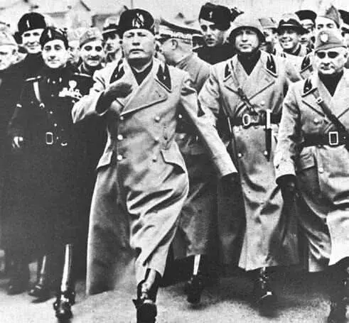 意大利军队有多搞笑？投降被拒绝后，一怒之下将对方打的溃不成军