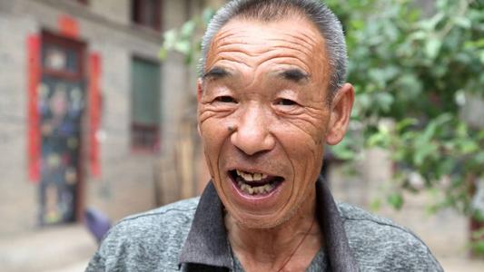 1957年买信用社6元股金，62年后去银行兑换，得多