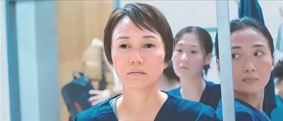 “清冷女神”袁泉的坎坷情史